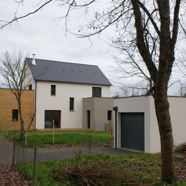 Une maison en ville mais au calme